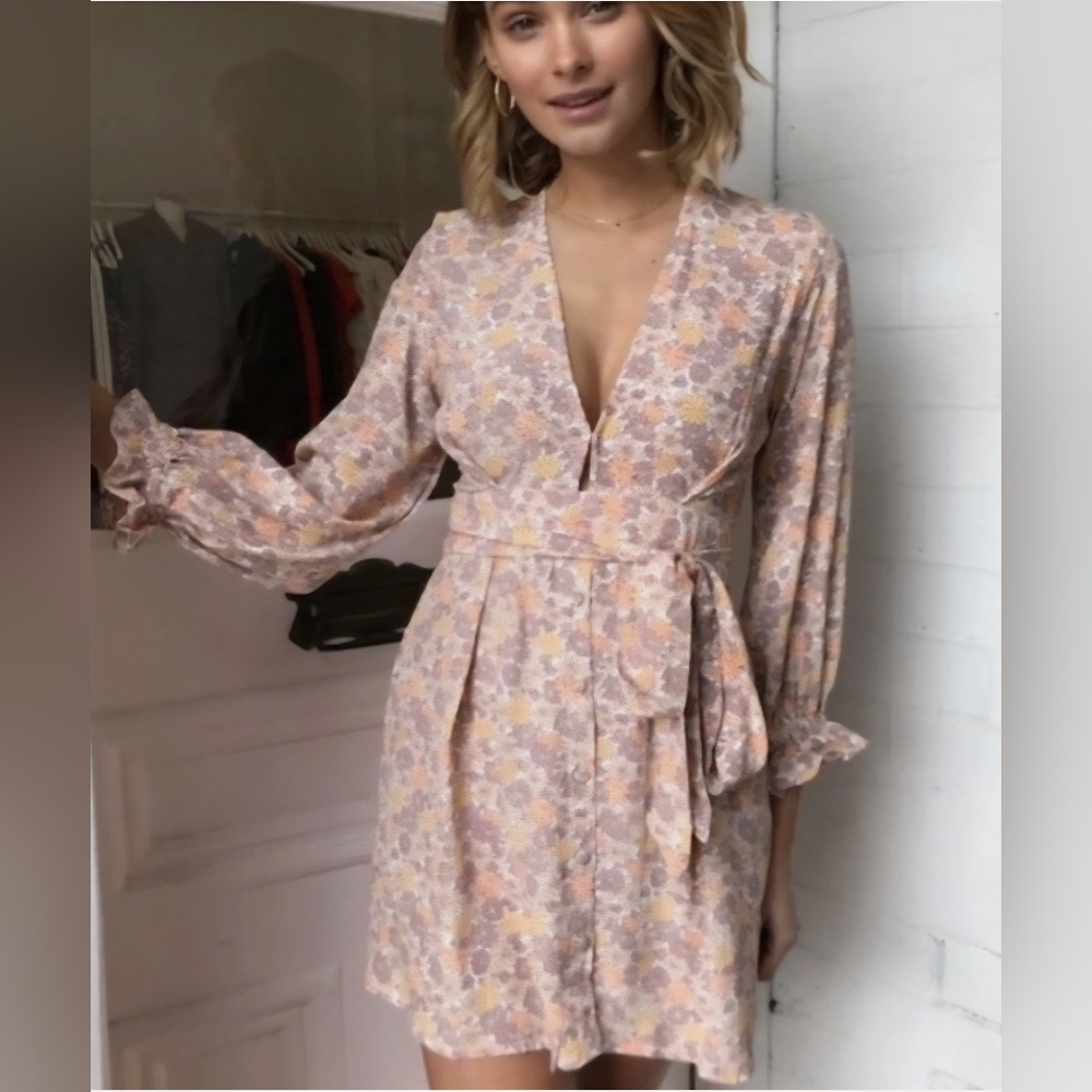 Faithfull the Brand Palmaro Floral Print Mini Dress In Zoella Dusk. - Picture 4 of 17